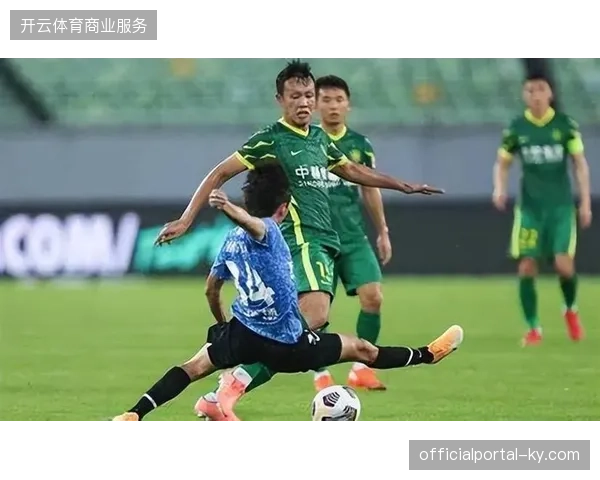 升班马重庆铜梁龙与大连英博表现惊艳，半程过后占据积分榜第二与第三位